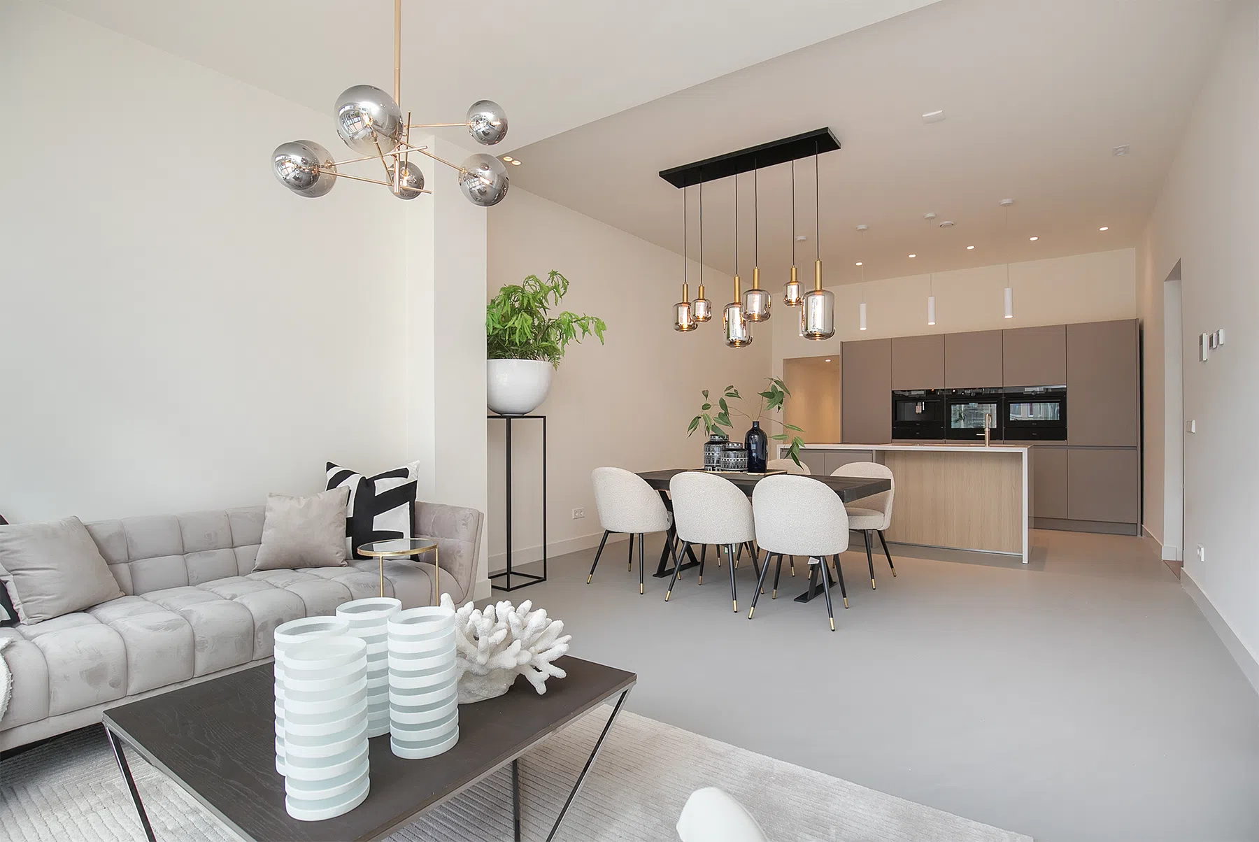 Totaalrenovatie & splitsing in Rotterdam